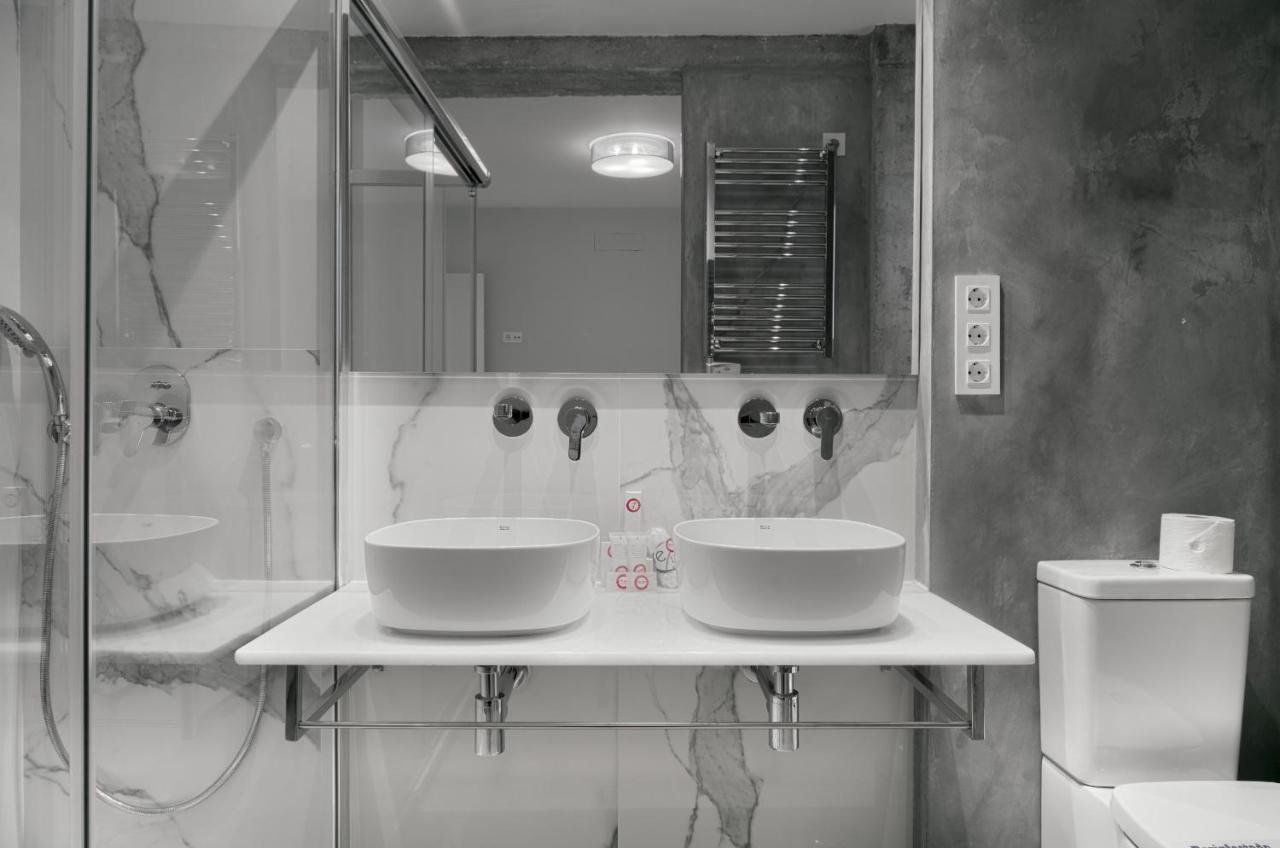 Six Apartments By Caleta Homes Málaga Kültér fotó
